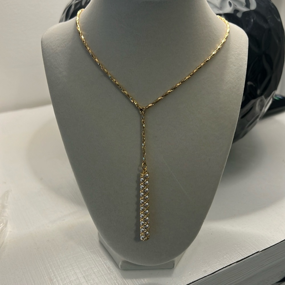 White House black market gold necklace with pearls